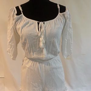 Women’s white romper brand Socialite  extra small